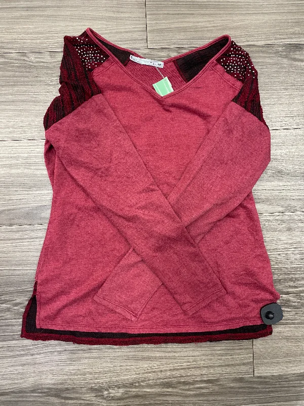 Top Long Sleeve By Maurices In Red, Size: M