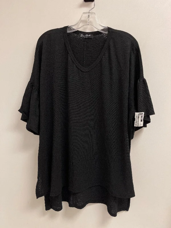 Top Short Sleeve By Clothes Mentor In Black, Size: M