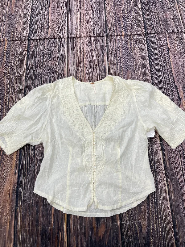 Top Short Sleeve By Free People In Yellow, Size: L