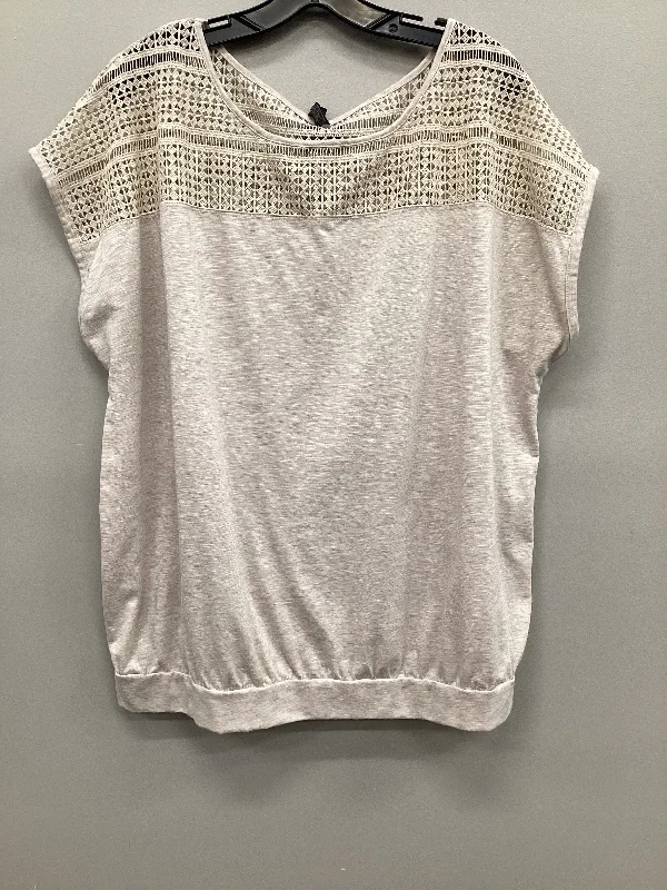 Top Short Sleeve By Lane Bryant In Tan, Size: 1x