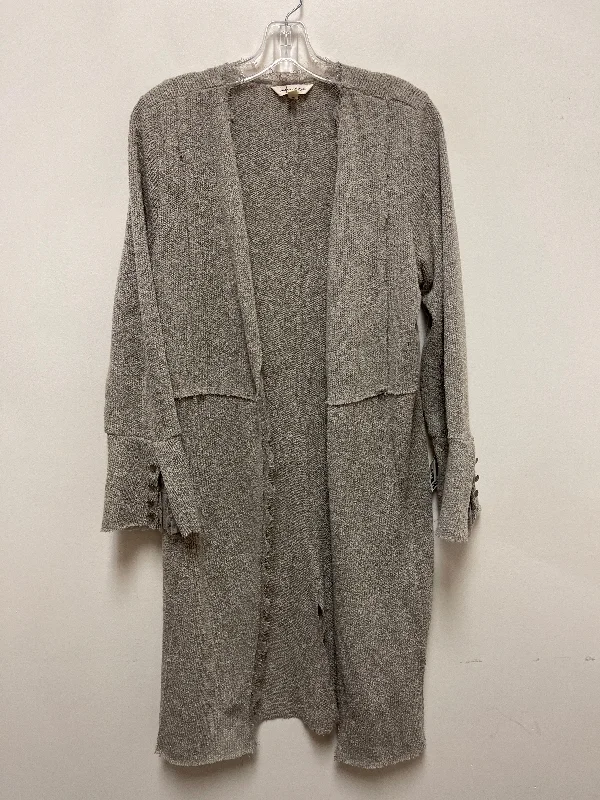 Cardigan By Clothes Mentor In Grey, Size: M