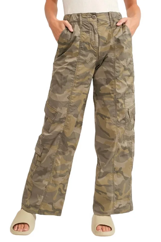 Cargo Pants In Camo